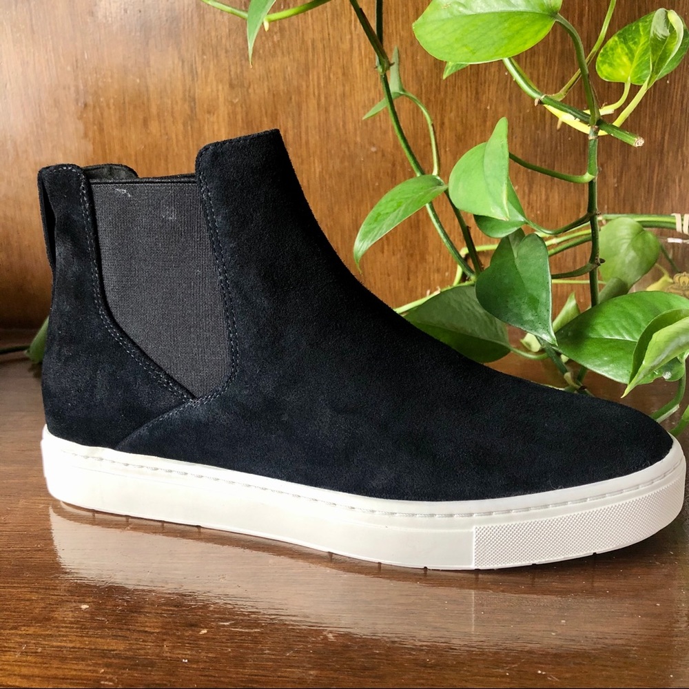 NIB Vince Newlyn-B Suede Sneaker, Blk, Sz 7.5